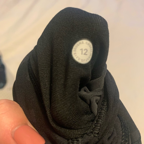 Lulu Lemon animal print capris - Picture 4 of 4